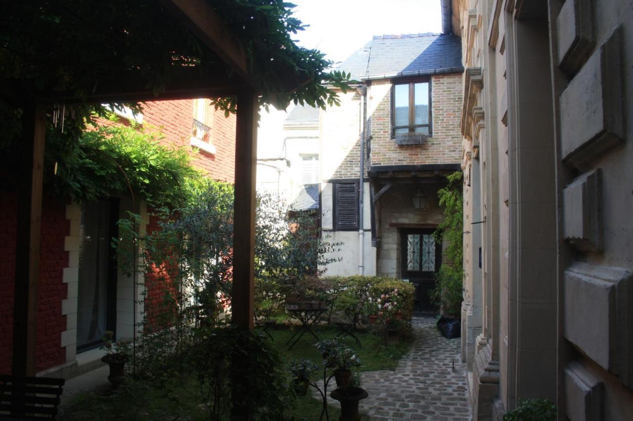 Ferienwohnung Le Refuge Des Cordeliers Laon Exterior foto