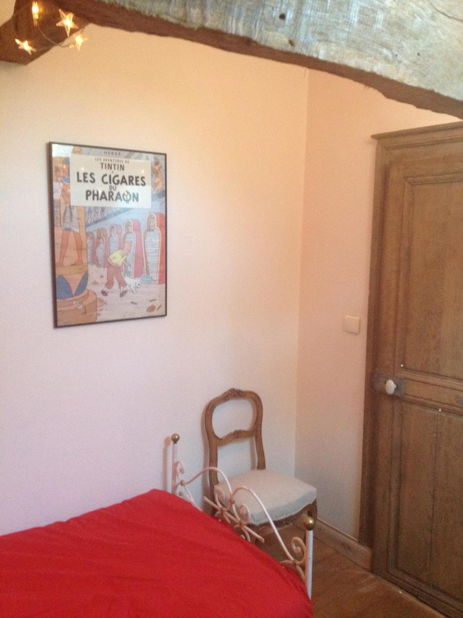 Ferienwohnung Le Refuge Des Cordeliers Laon Zimmer foto