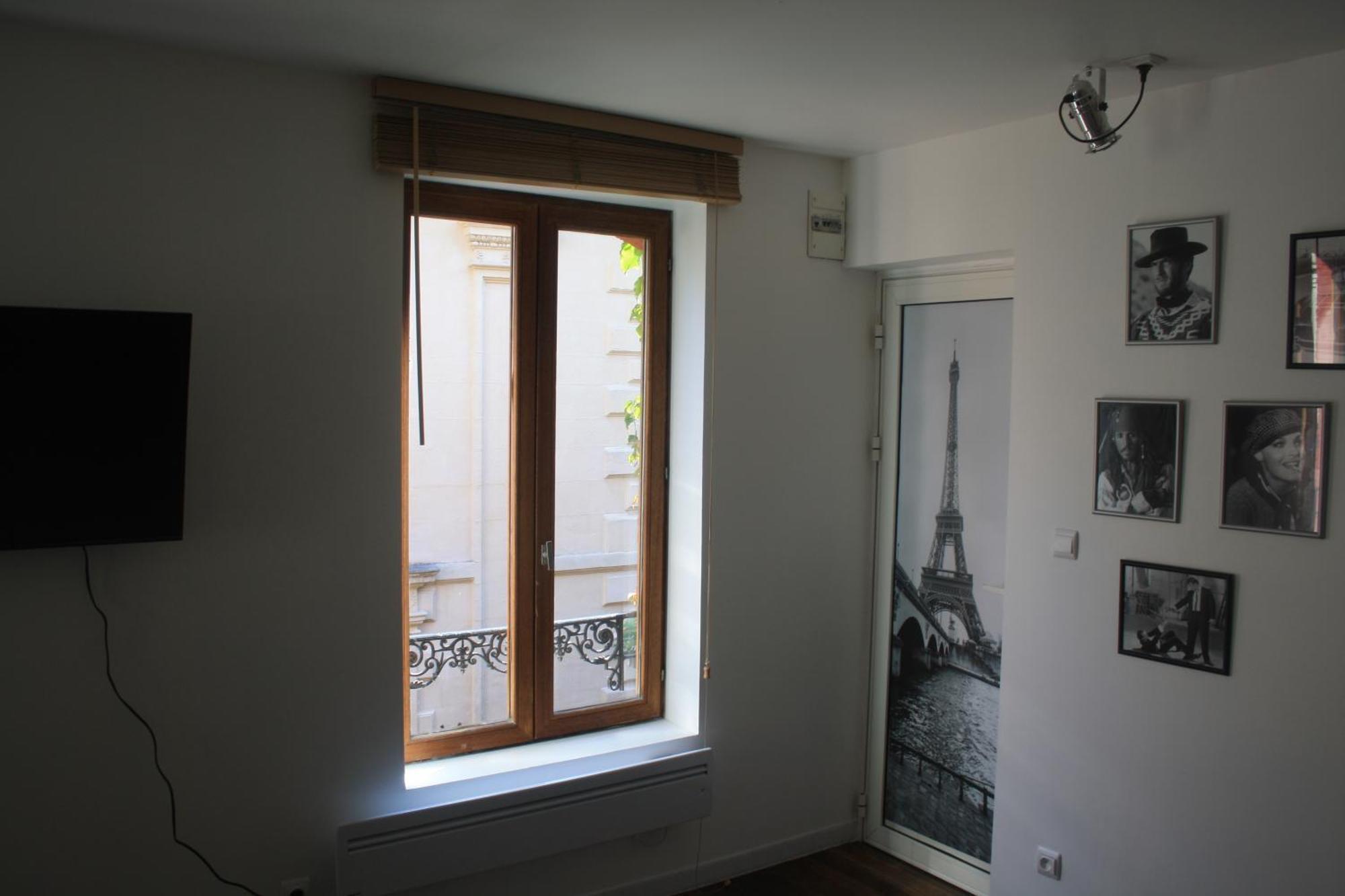Ferienwohnung Le Refuge Des Cordeliers Laon Zimmer foto