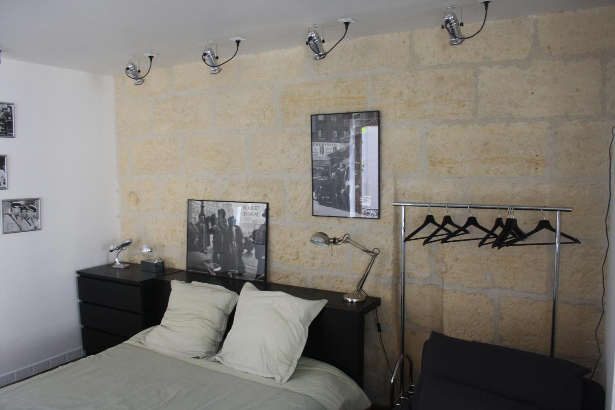 Ferienwohnung Le Refuge Des Cordeliers Laon Zimmer foto