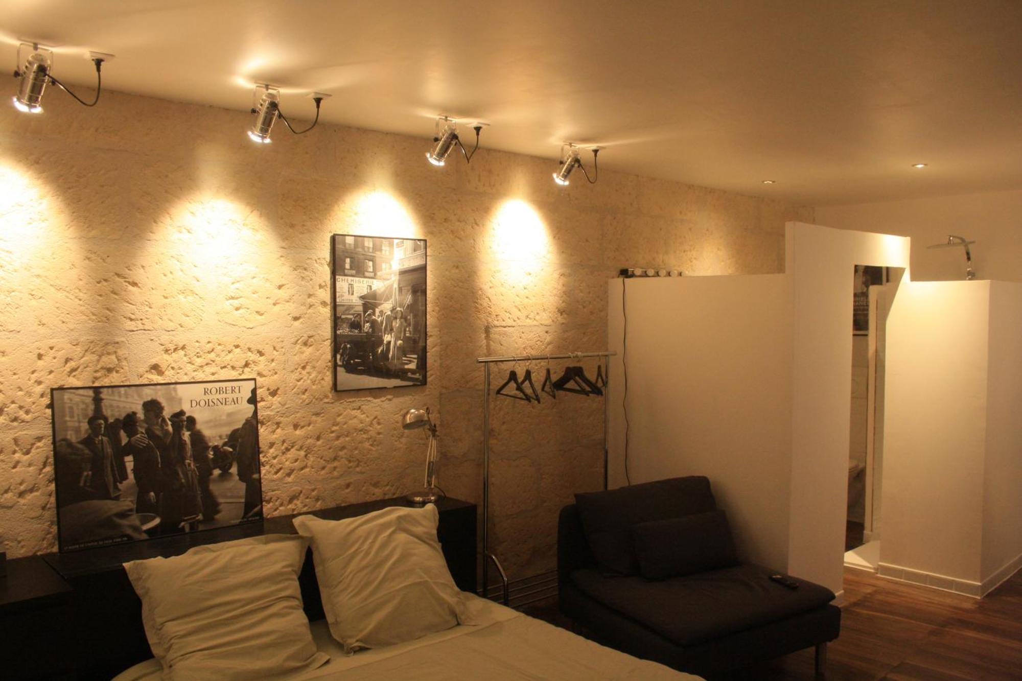 Ferienwohnung Le Refuge Des Cordeliers Laon Zimmer foto
