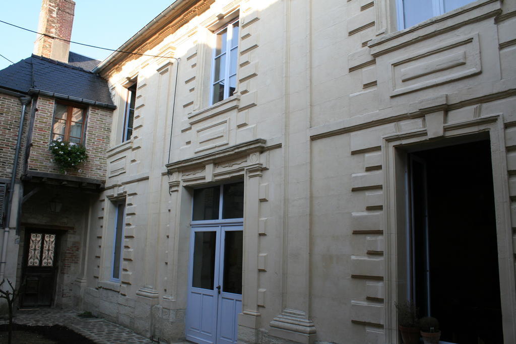 Ferienwohnung Le Refuge Des Cordeliers Laon Exterior foto